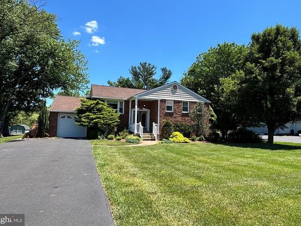 26 HEATHER ROAD, SOUTHAMPTON, PA 18966