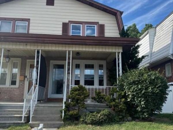 2139 CLEVELAND AV , WEST LAWN, PA 19609