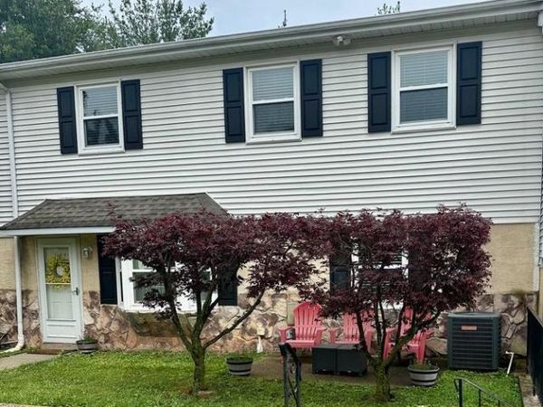 1802 WHITPAIN HLS, BLUE BELL, PA 19422
