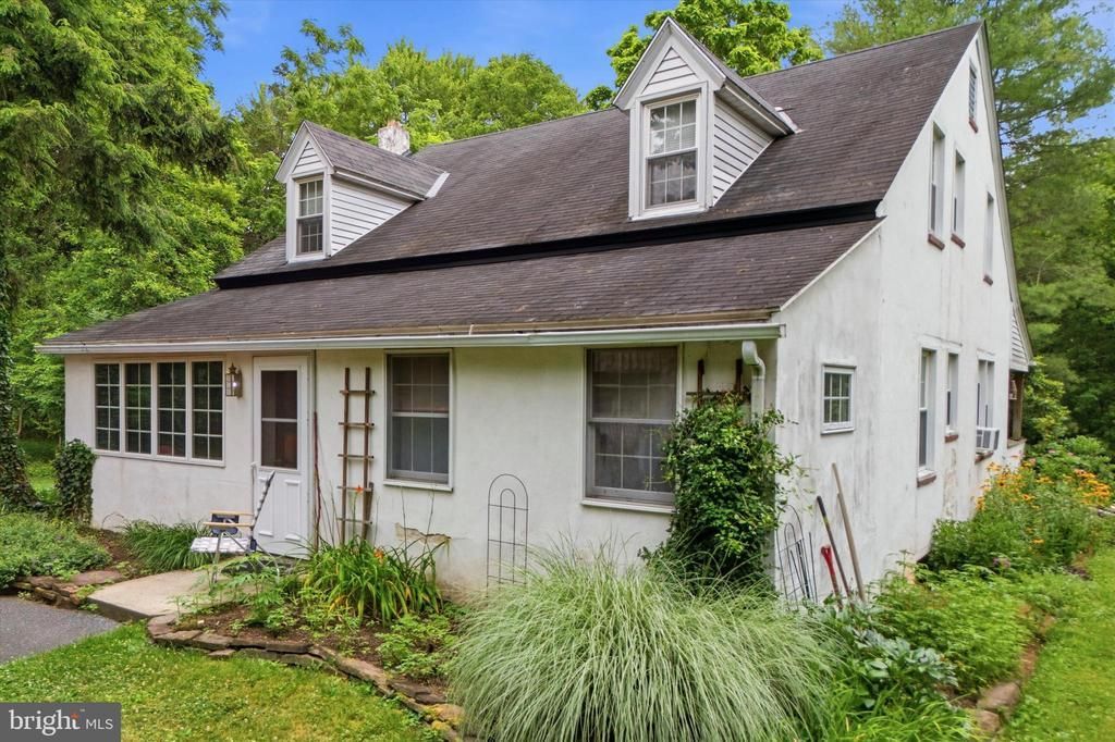 1933 DETWILER ROAD, HARLEYSVILLE, PA 19438