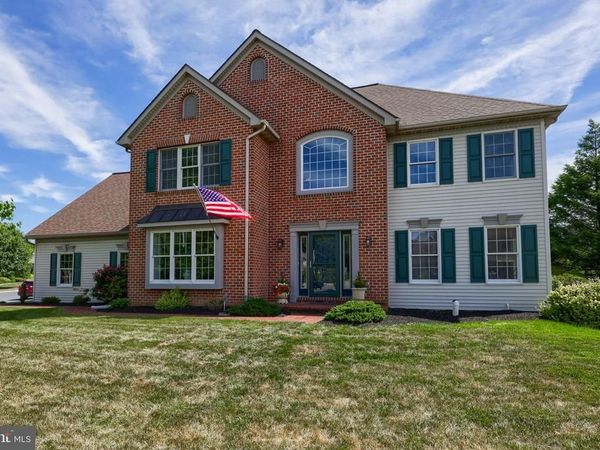1015 MARTIN AVENUE, EPHRATA, PA 17522