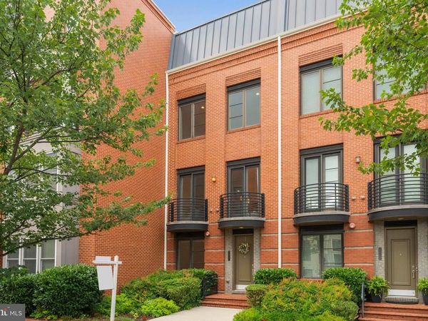 2007 MAIN LINE BOULEVARD, ALEXANDRIA, VA 22301