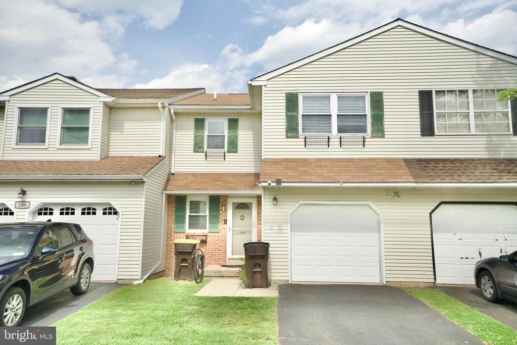 106 RED HAVEN DRIVE, NORTH WALES, PA 19454