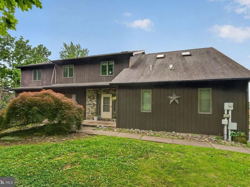 10 Shade Road, Oley, PA 19547 Main Photo