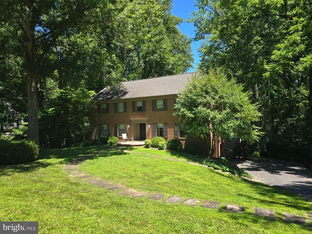 13621 ESWORTHY ROAD, GERMANTOWN, MD 20874