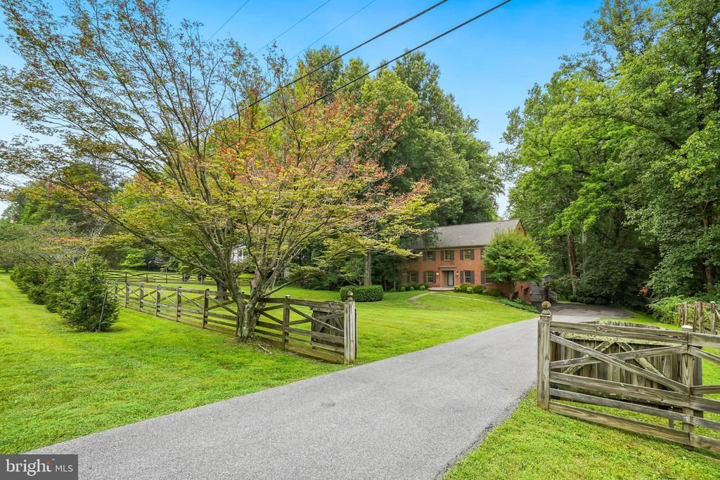 13621 ESWORTHY ROAD, GERMANTOWN, MD 20874