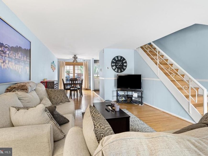 5432 Vicaris Street, Philadelphia, PA 19128 Main Photo