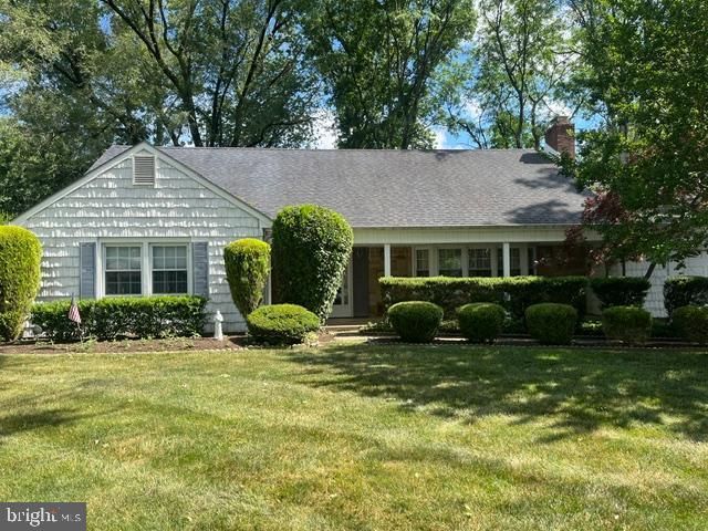 4 Chalford Lane, Willingboro, NJ 08046 Main Photo