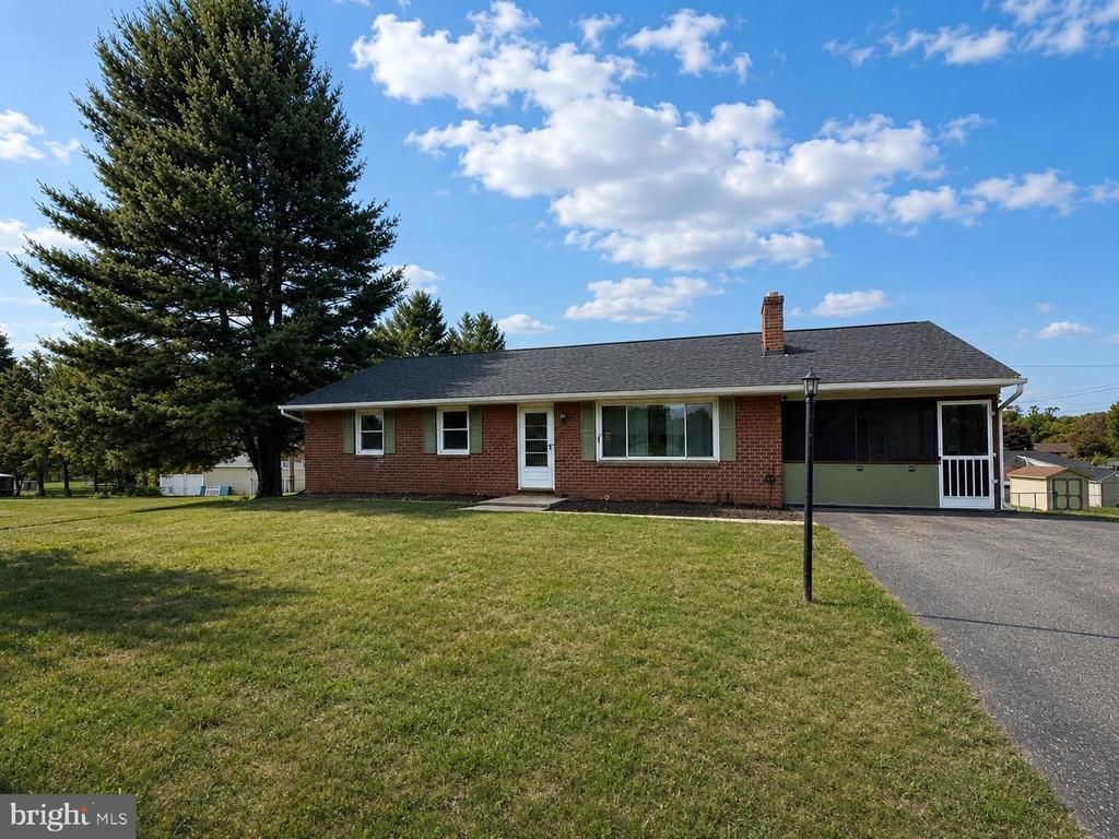 10602 OAKTREE CIRCLE, WILLIAMSPORT, MD 21795