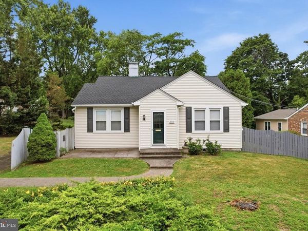 2018 ROY AVENUE, ABINGTON, PA 19001