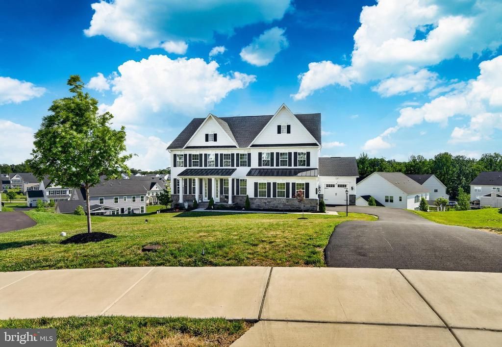 207 ALEXIS COURT, WEST CHESTER, PA 19380