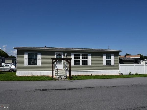 7424 MARQUIS DRIVE , TREXLERTOWN, PA 18087