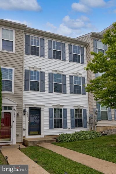 250 Kentshire Drive , Lancaster, PA 17603 Main Photo