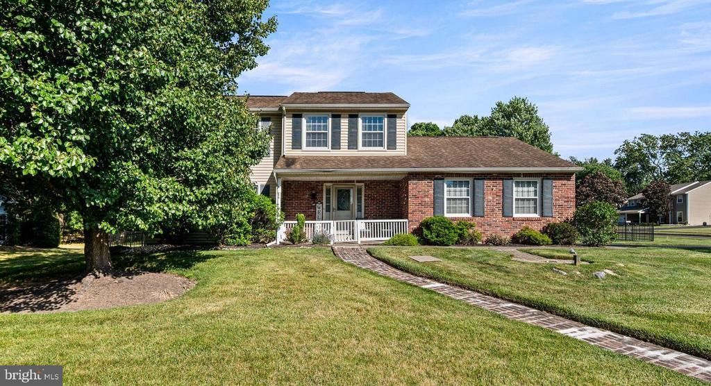 1221 WOODBROOK LANE, WARMINSTER, PA 18974
