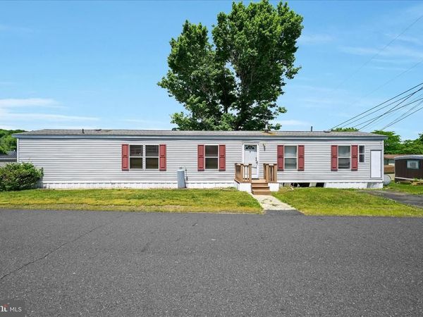 11 A FRIEDEN MANOR , Unit A, SCHUYLKILL HAVEN, PA 17972