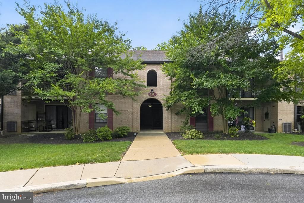 710 WASHINGTON PLACE, CHESTERBROOK, PA 19087