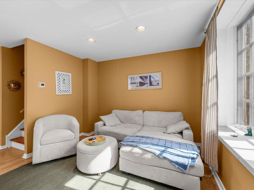 1901 Green Street , Unit 9, Philadelphia, PA 19130 Main Photo