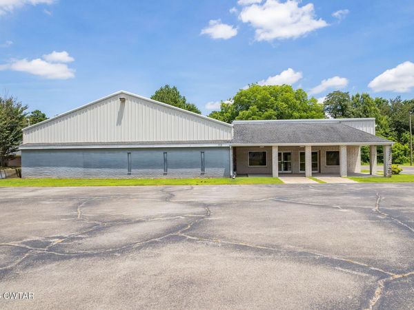 712 Whitehall Street , Jackson, TN 38301