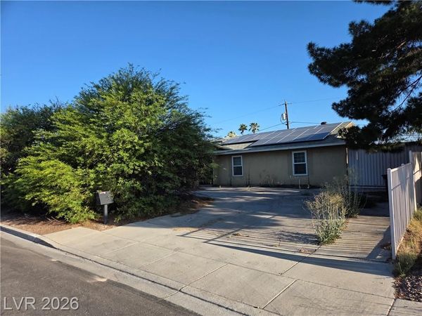 4756 Yuma Avenue , Las Vegas, NV 89104
