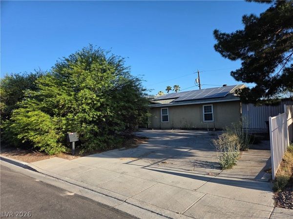 4756 Yuma Avenue , Las Vegas, NV 89104
