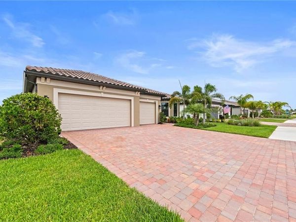 6261 Patriot LN, AVE MARIA, FL 34142