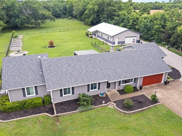 1531 22000 Road, Parsons, KS 67357