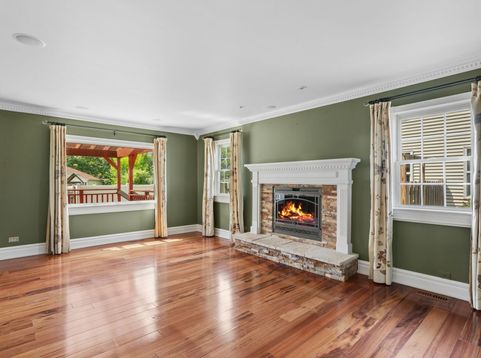 Main Photo