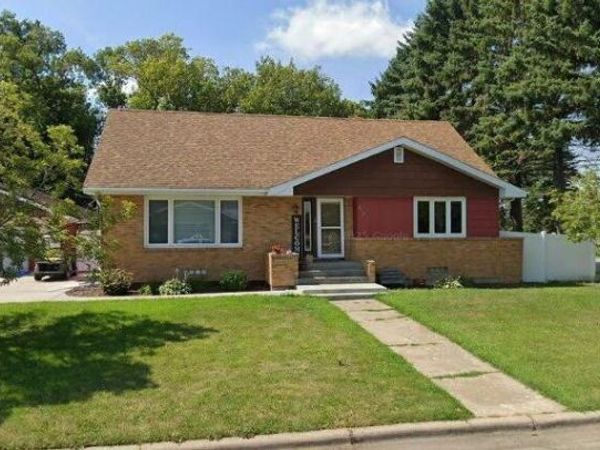212 N 5TH Street , Drayton, ND 58225