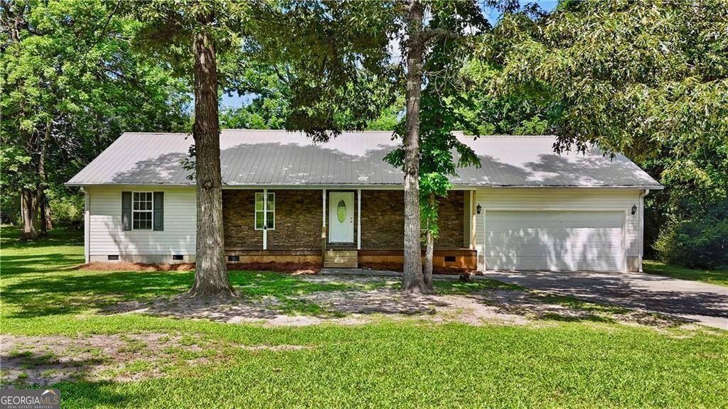 369 Oakland Drive Se, Calhoun, GA 30701 Main Photo