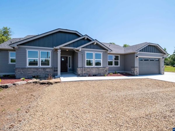 356 E Kisling Av, Brownsville, OR 97327