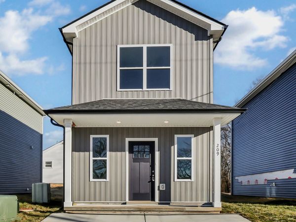 209 Robert St , Clarksville, TN 37040