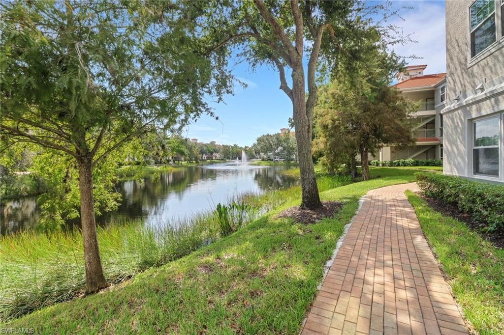 23600 Walden Center Dr , Unit 304, Estero, FL 34134 Photo