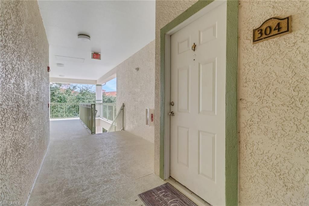 23600 Walden Center Dr , Unit 304, Estero, FL 34134 Photo