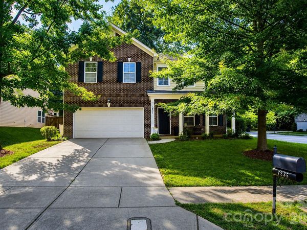 7235 Barefoot Forest Drive, Charlotte, NC 28269