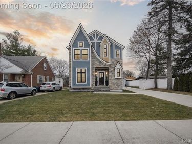 861 Coolidge Road, Birmingham, MI 48009