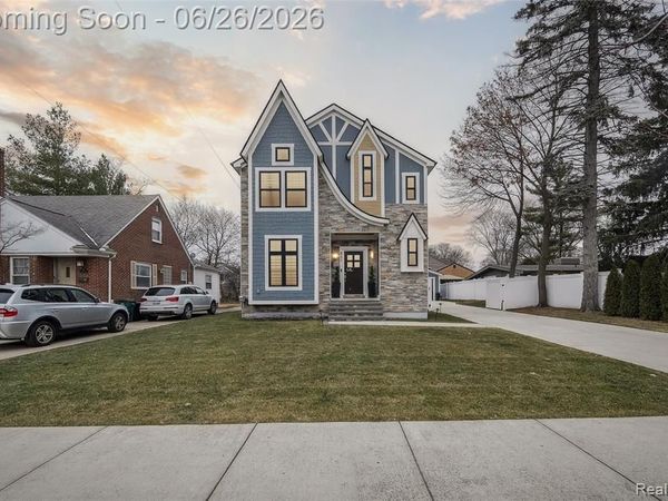 861 Coolidge Road, Birmingham, MI 48009
