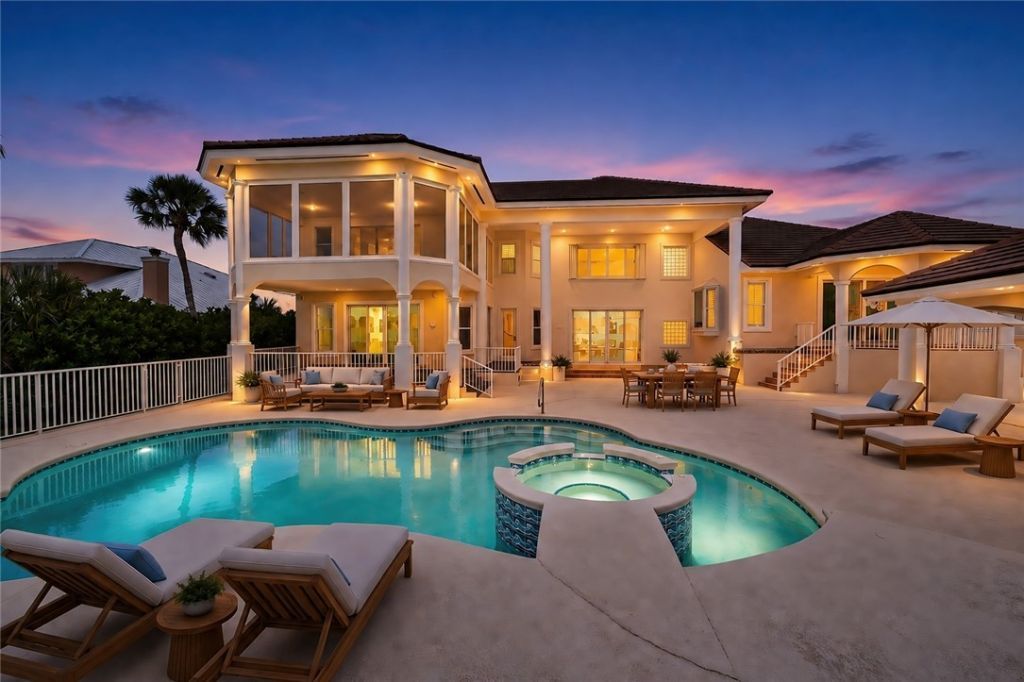 8020 S Seacrest Drive, Vero Beach, FL 32963 Photo