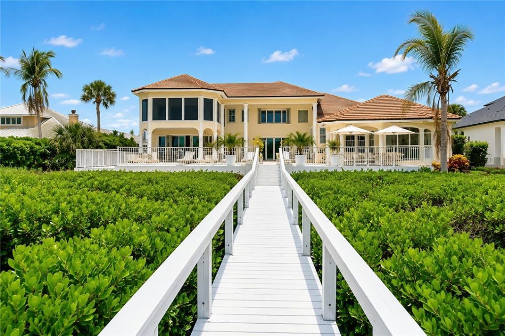 8020 S Seacrest Drive, Vero Beach, FL 32963 Photo