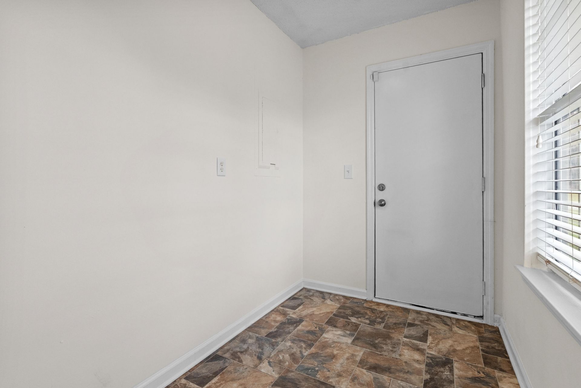 101 Lacey Court Photo 14