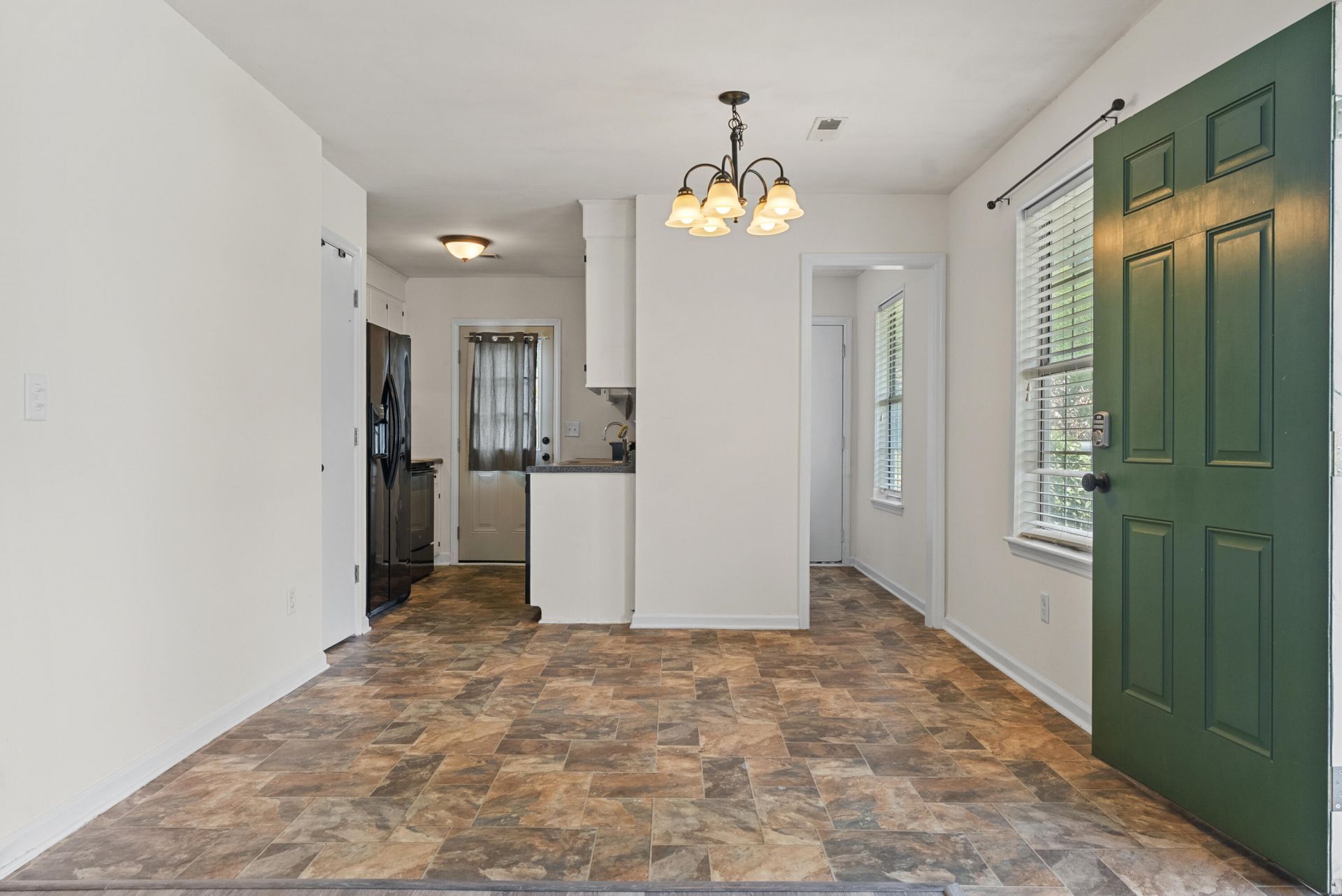 101 Lacey Court Photo 9