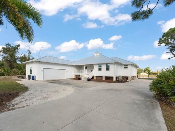11940 Oakland DR , BOKEELIA, FL 33922