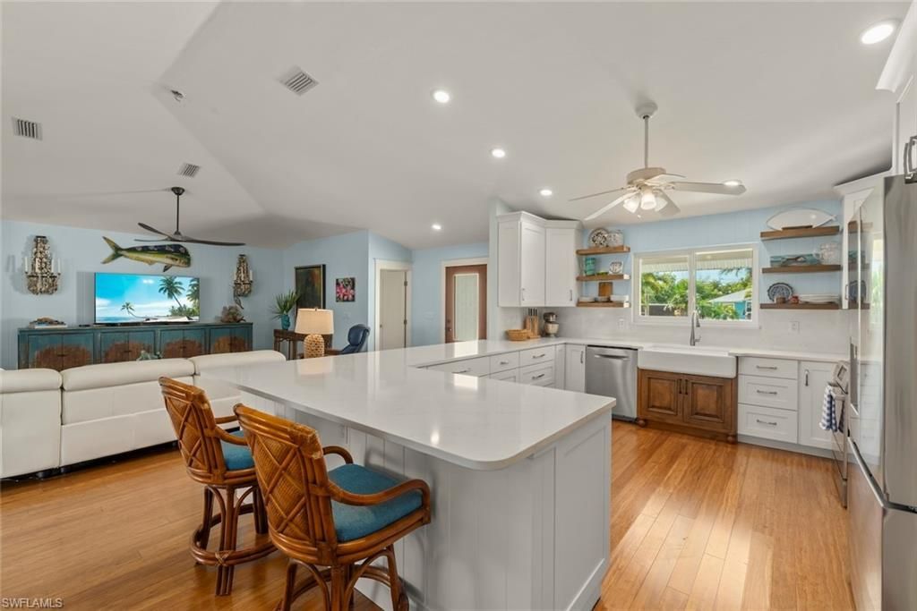 11940 Oakland Dr, Bokeelia, FL 33922 Photo