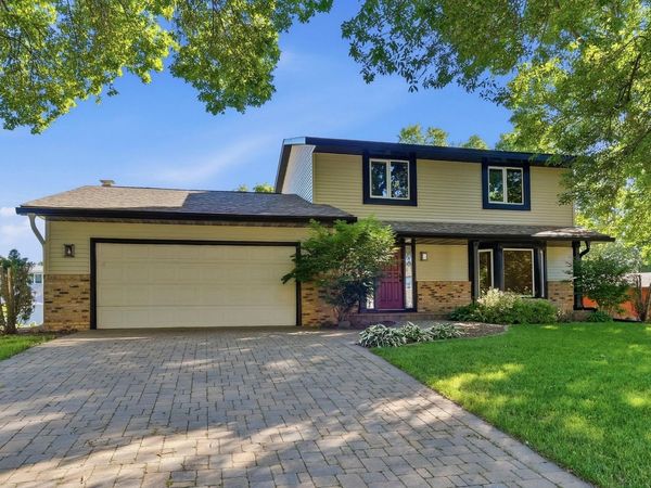 7010 W 83rd Street , Bloomington, MN 55438