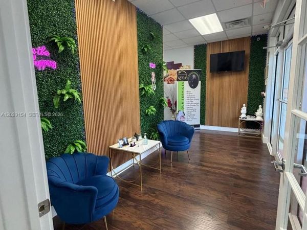 17650 NW 78th Ave , Hialeah, FL 33015