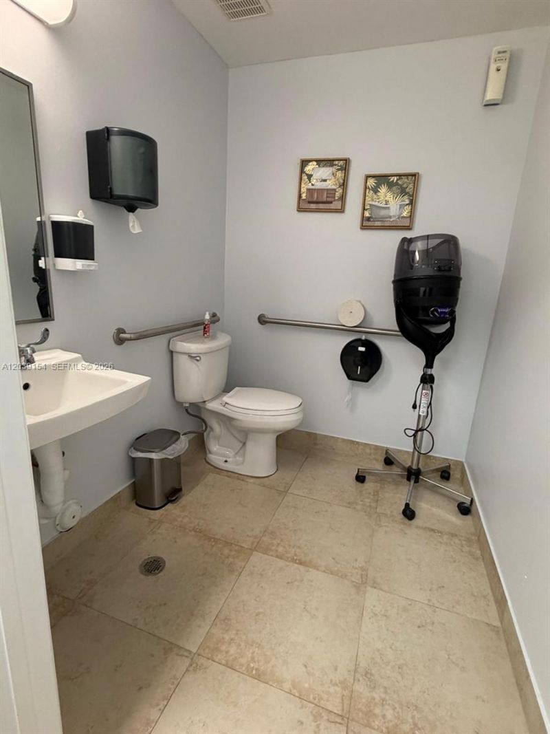 17650 NW 78th Ave , Hialeah, FL 33015 Photo