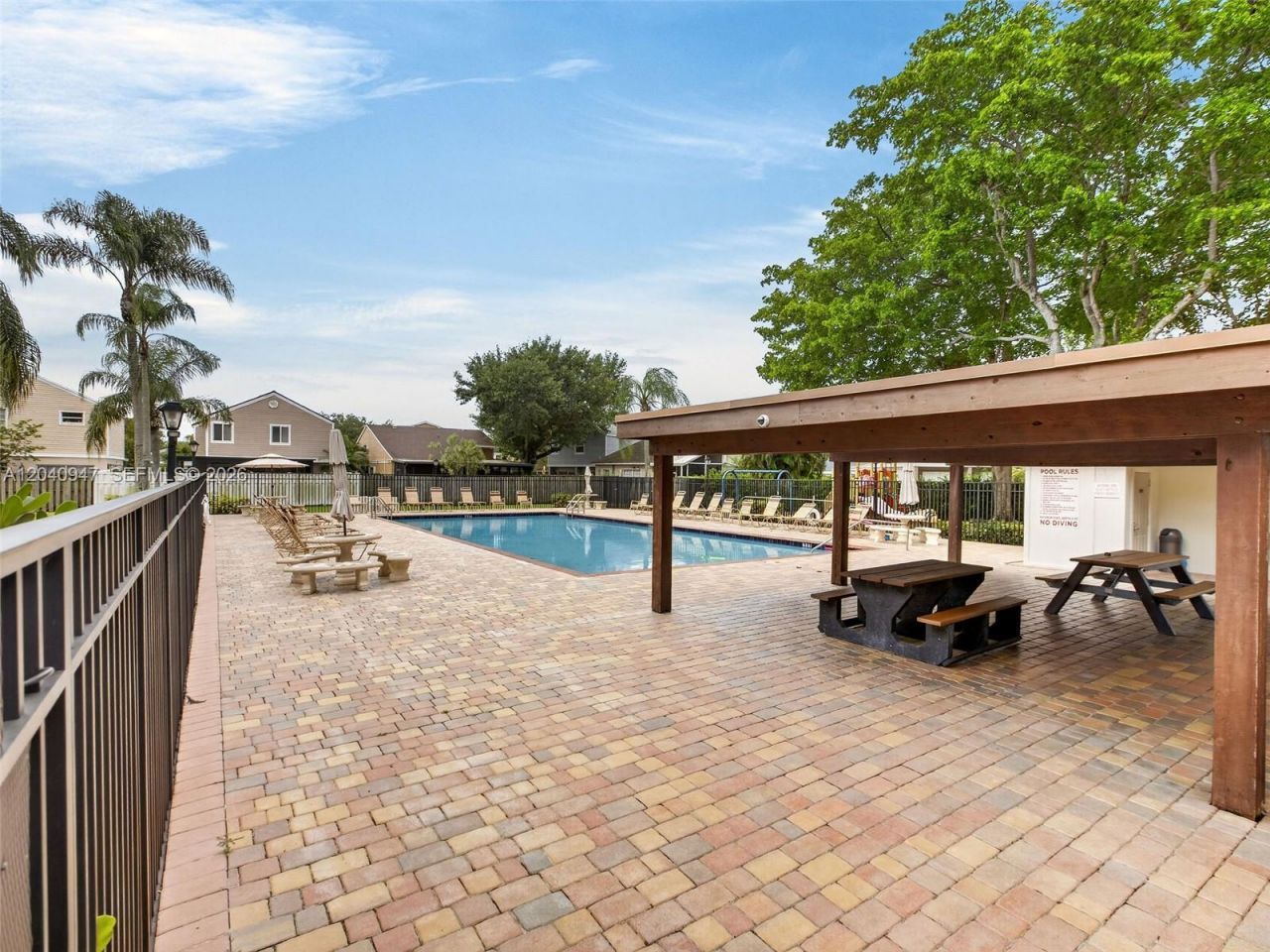 15718 E Waterside Cir , Unit 105, Sunrise, FL 33326 Photo