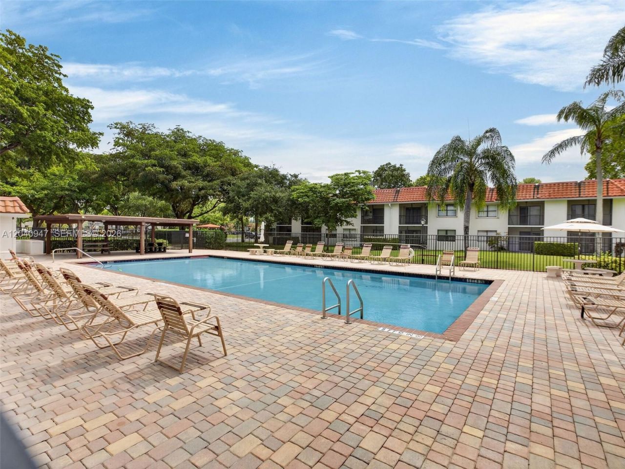15718 E Waterside Cir , Unit 105, Sunrise, FL 33326 Photo