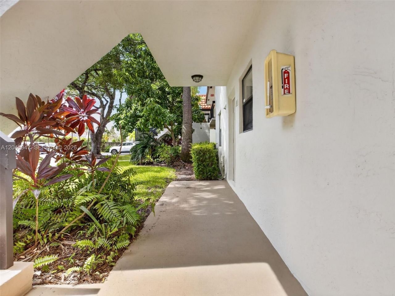 15718 E Waterside Cir , Unit 105, Sunrise, FL 33326 Photo