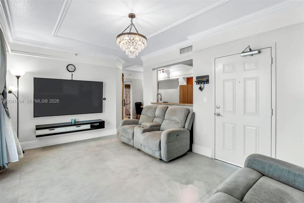 1723 SW 2nd Ave, Unit 607, Miami, FL 33129 Photo
