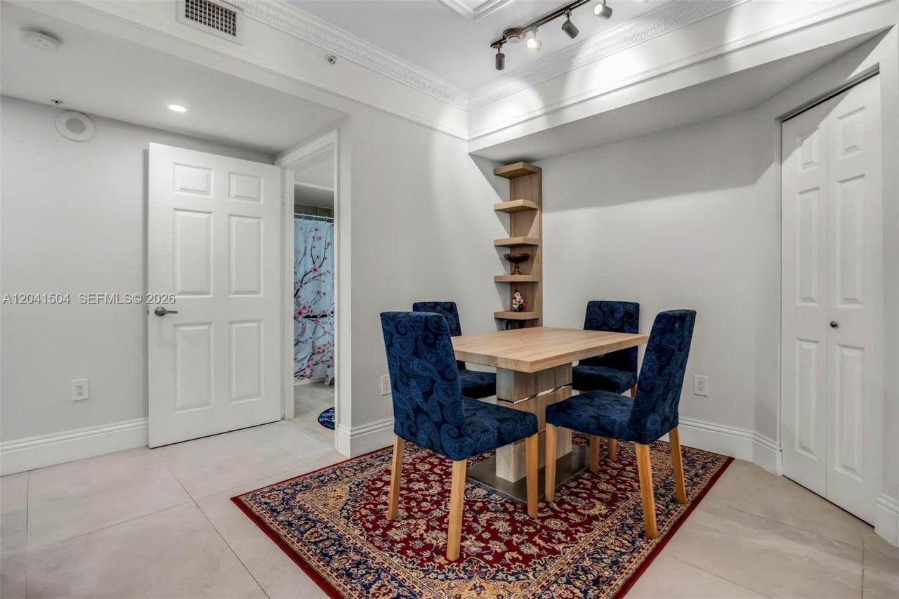 1723 SW 2nd Ave, Unit 607, Miami, FL 33129 Photo